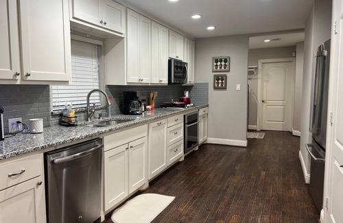 McKinney House | Welcoming cozy where love and light dewll 3-bedroom with AC in charming McKinney