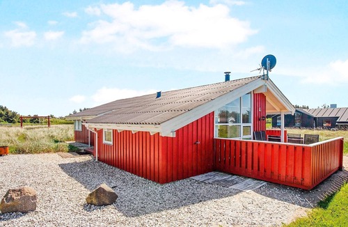 Hirtshals House | Welcoming Holiday Home in Hirtshals with Sauna