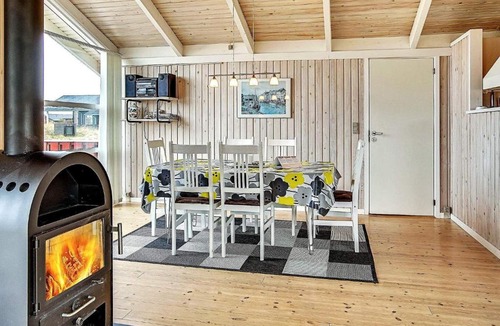 Hirtshals House | Welcoming Holiday Home in Hirtshals with Sauna