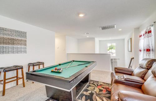 Houston House | Welcoming Home ~ 16 Mi to Downtown Houston!