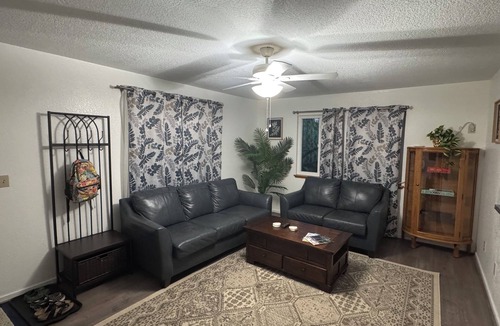 Atascadero Cottage | Welcoming private guesthouse near the beach & wineries in charming Atascadero