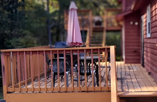 Stone Mountain House | Welcoming Quaint Home