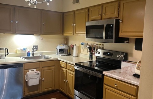 Chesterfield Apartment | Welcoming relax ~