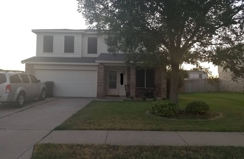 Temple House | Welcoming, spacious, and centrally located 3bd/1.5 bath home