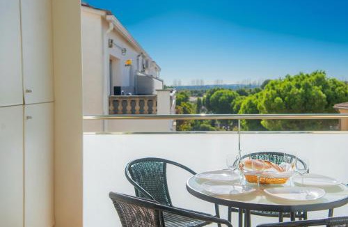 Empuriabrava Apartment | WELCS APARTAMENTO 317 EMP con parking privado y balcon