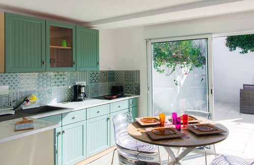 Empuriabrava Ski Chalet | WELCS DETACHED HOUSE 313 EMP with private garden