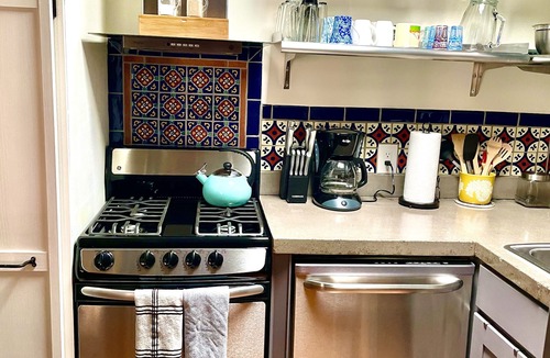 Northeast Santa Fe House | Well Appointed Historic Downtown Casita, Walk to Everything!