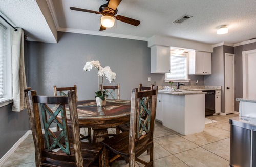 Mesa Ridge House | Well appointed home minutes from Kalahari and Downtown