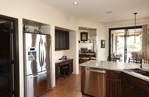 Fifth Green House | WELL APPOINTED HOME, PRIVATE YARD, POOL, GOLF CART, MAIN FLOOR BEDROOMSnn