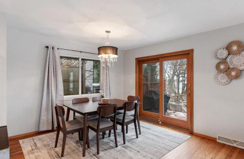 White Lake House | Well appointed Lakefront home
