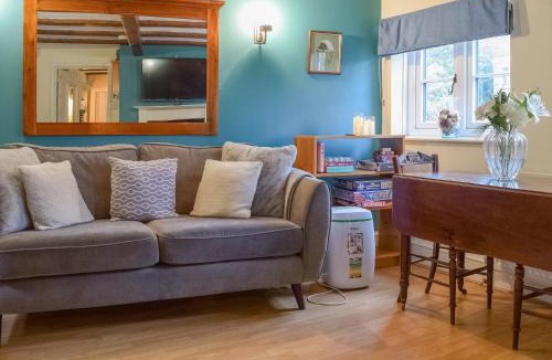 Flecknoe House | Well Cottage