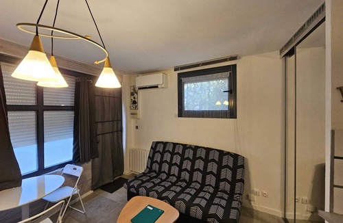 Lemasson Apartment | Well-equipped studio near the sea