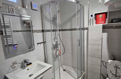 Lemasson Apartment | Well-equipped studio near the sea