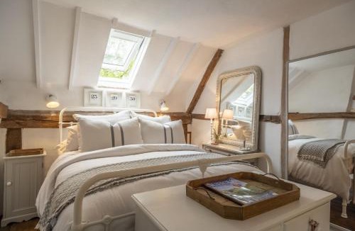 Wenhaston House | Well Green Cottage