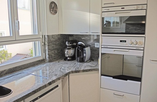 Tenero-Contra House | Well kept family-friendly holiday home with beautiful views and private pool