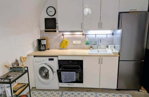 Lablachere Apartment | Well-located country studio with terrace and pool