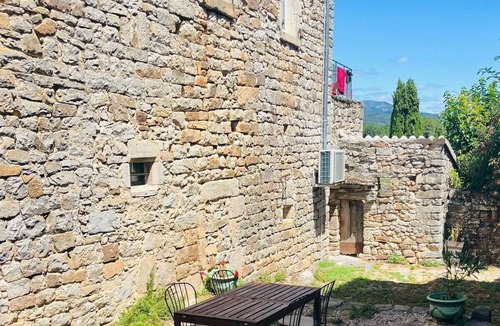 Lablachere Apartment | Well-located country studio with terrace and pool