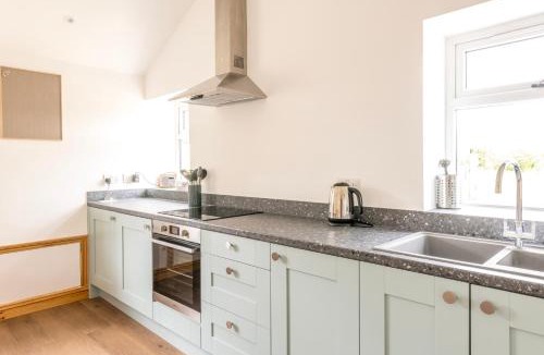 Tickenham House | Well-located countryside cottage