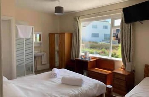 Trevone Bed & Breakfast | Well Parc Hotel
