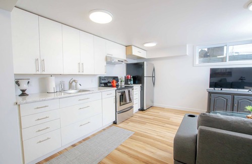 Welland Apartment | Welland Mid-Term Escape