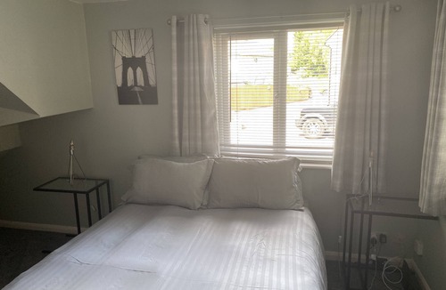 Tring House | Wellbrook Rooms