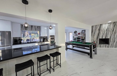 Greenview Shores House | Wellington Charming House with Heated Pool