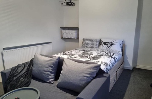 Gravesend House | Wellington L