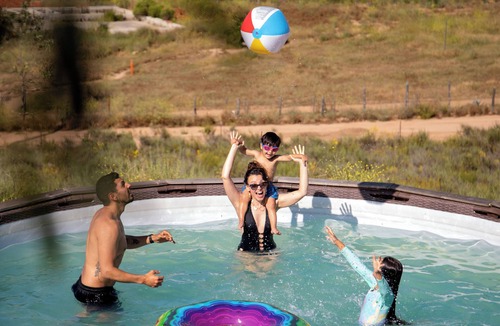 San Antonio de las Minas Cabin | Wellness bethroom w/2 Queen beds+rooftop, small groups