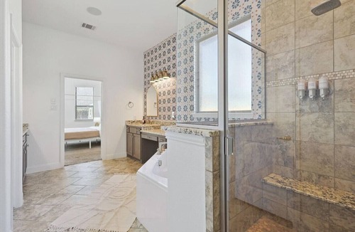Waxahachie House | Wellness Olympus 5BR W Pool + Huge View, Bbq