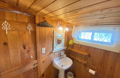 Wells Cabin | Wells /Ogunquit line. Sleeps 4