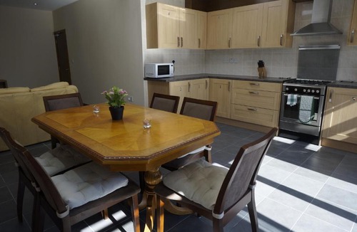 Alperton House | Wembley Homestay