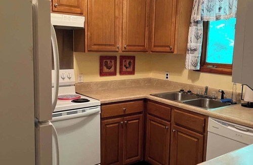 Wendover Cottage | Wendover Cottage - 3 BR 2 BA