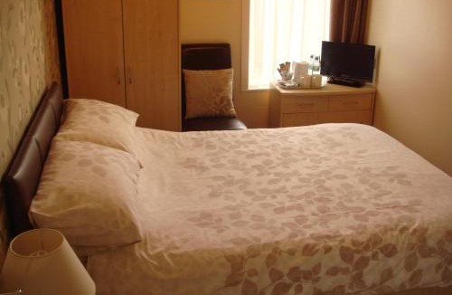 Horwich Bed & Breakfast | Wendover Guest House