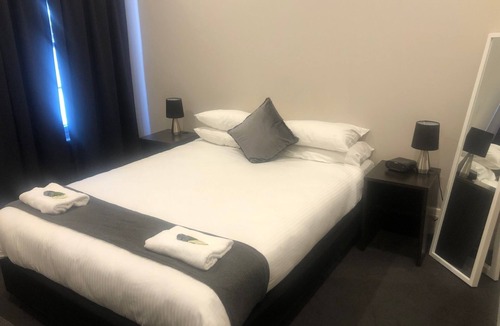 Homebush Hotel | Wentworth Hotel