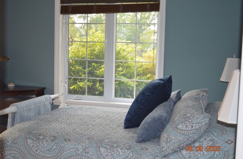 Ruthven Bed & Breakfast | Wenzler's Landing Bed & Breakfast