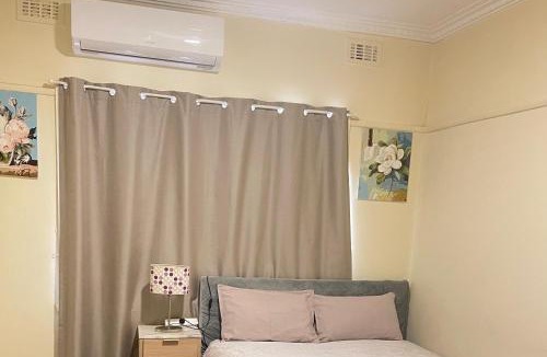 Werribee House | Werribee DGH Accommodation