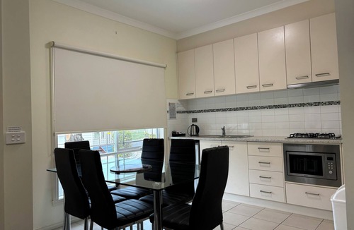 Werribee House | Werribee Short Stay Villas & Accommodation