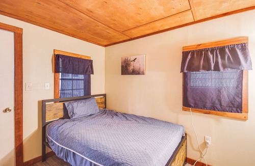 Sontag Cabin | Wesson Cabin w/ Private Beach, Fishing & Hiking!