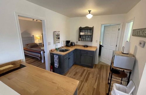 Bandera House | West 1077 Guest Ranch - Laurel Cottage