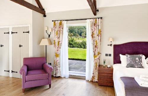 Thirsk House | West Acre Lodge