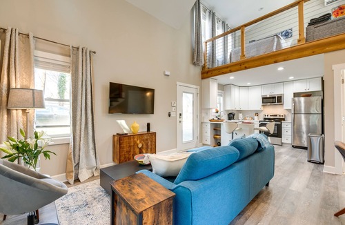 Atlanta Apartment | West Atlanta Craftsman Studio with Front Yard!