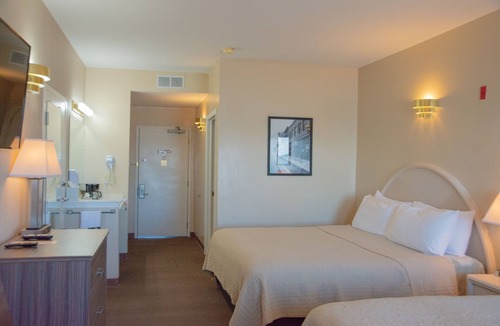 Celina Hotel | West Bank Inn