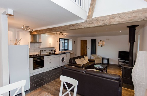 Wootton Bridge Cottage | West Barns - Fernhill Farm