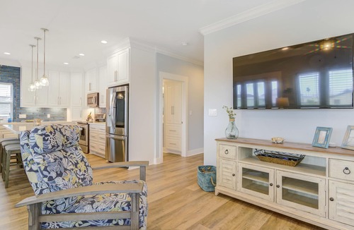 Galveston House | West Bay Villa-NEW 3/2 close to beach and bay!