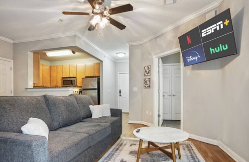 West Campus Apartment | West Campus Accommodations + Pool + King Bedrooms