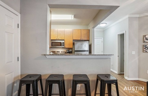 West Campus Apartment | West Campus Accommodations + Pool + King Bedrooms