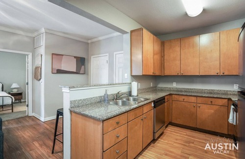 West Campus Apartment | West Campus Accommodations + Pool + King Bedrooms