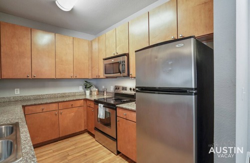 West Campus Apartment | West Campus Accommodations + Pool + King Bedrooms