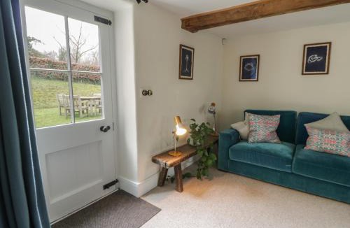 Llandovery House | West Cottage