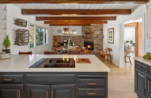 Freestone House | West County Apple Ranch w/Hot tub